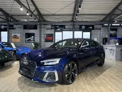 Gebraucht Audi S5 Sportback Ambiente 341 PS (250 kW) 2022 Navarrablau metallic Kleinwagen
