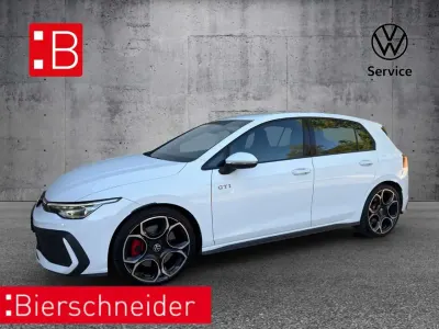 Gebraucht VW Golf VIII GTI 265 PS (194 kW) 2024 Weiss Limousine