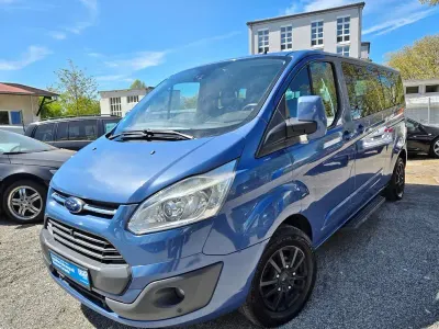 Second-hand Ford Tourneo Titanium 125 CP (91 kW) 2014 Albastru Monovolum