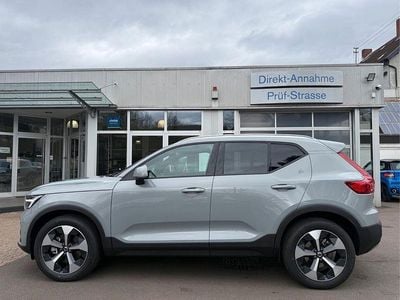 Gebraucht Volvo XC40 Core 163 PS (119 kW) 2025 Vapour grey SUV