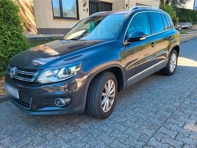 Braun Gebraucht 2015 VW Tiguan S SUV | 14.600 € (Fairer Preis)
