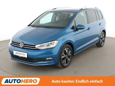 Gebraucht VW Touran Highline 150 PS (110 kW) 2020 Carribean blue Van / Kleinbus