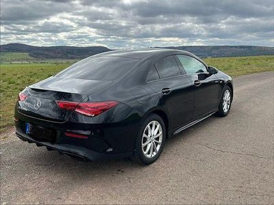 Gebraucht Mercedes CLA250e 218 PS (160 kW) 2022 Schwarz Limousine