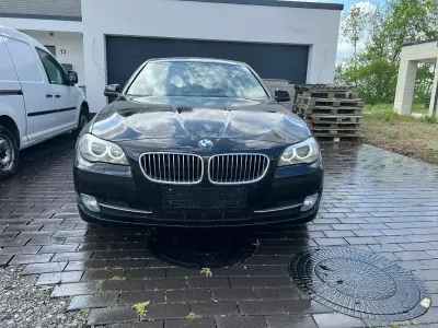Second-hand BMW 520 184 CP (135 kW) 2013 Negru Berlinǎ