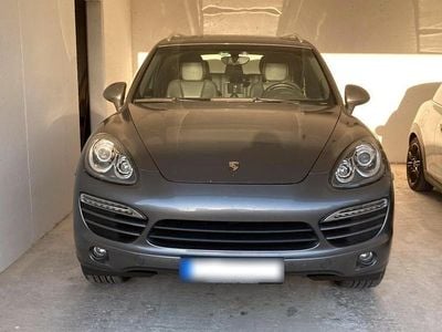 Gebraucht Porsche Cayenne Turbo 300 PS (220 kW) 2010 Grau SUV