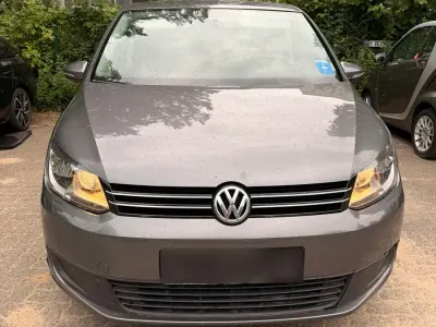 Gebraucht VW Touran 105 PS (77 kW) 2010 Grau Van / Kleinbus