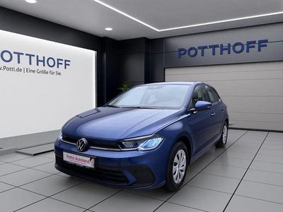 Gebraucht VW Polo Life 80 PS (58 kW) 2022 Reef blue metallic Kleinwagen