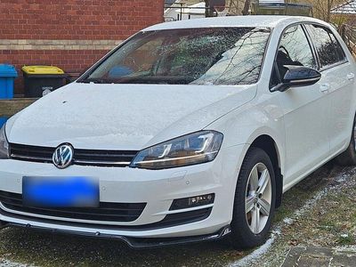Gebraucht VW Golf VII Comfortline 105 PS (77 kW) 2013 Weiß Limousine