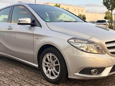 Mercedes B180