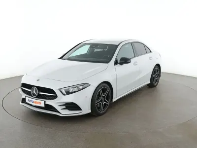 Gebraucht Mercedes A200 AMG line 163 PS (119 kW) 2021 Weiß Limousine