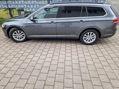 Gebraucht VW Passat Trendline 150 PS (110 kW) 2015 Grau Kombi
