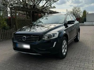 Gebraucht Volvo XC60 Business Edition 150 PS (110 kW) 2016 Schwarz SUV