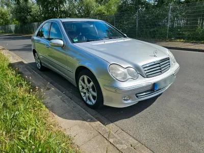 Gebraucht Mercedes C240 170 PS (125 kW) 2005 Silber Limousine