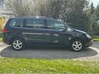 Gebraucht VW Sharan Comfortline 140 PS (102 kW) 2012 Schwarz Van / Kleinbus