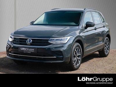 Gebraucht VW Tiguan Life 150 PS (110 kW) 2023 Grau SUV
