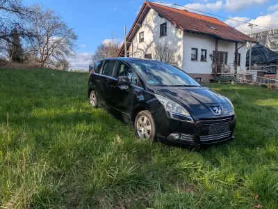 Gebraucht Peugeot 5008 Premium 120 PS (88 kW) 2010 Schwarz Van / Kleinbus
