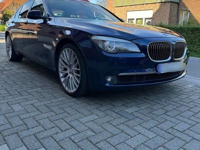 BMW 740