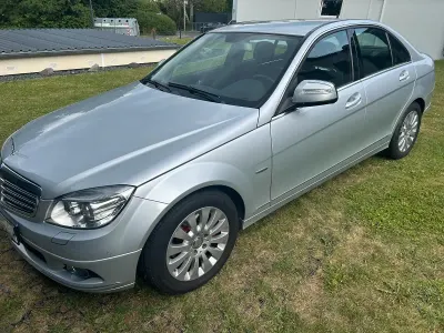Gebraucht Mercedes C200 184 PS (135 kW) 2008 Silber Limousine
