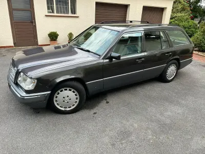 Gebraucht Mercedes E320 220 PS (161 kW) 1994 Schwarz Kombi