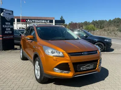 Second-hand Ford Kuga Titanium 150 CP (110 kW) 2016 Portocaliu SUV