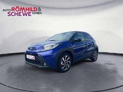 Neu Toyota Aygo X 72 PS (52 kW) 2025 Juniper blue metallic/dach mys SUV