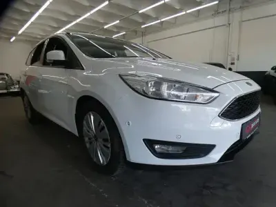 Gebraucht Ford Focus Business Edition 150 PS (110 kW) 2018 Weiß Limousine