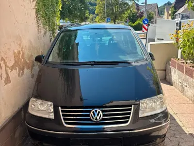 Gebraucht VW Sharan 103 PS (75 kW) 2009 Schwarz Van / Kleinbus