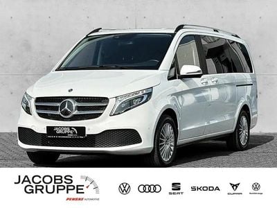 Mercedes V220