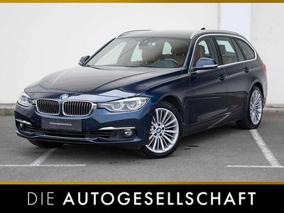Gebraucht BMW 330 Luxury Line 258 PS (189 kW) 2017 Imperialblau brillanteffekt me Kombi