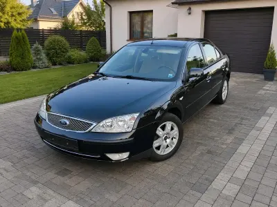 Gebraucht Ford Mondeo Ghia 131 PS (96 kW) 2004 Violet Limousine