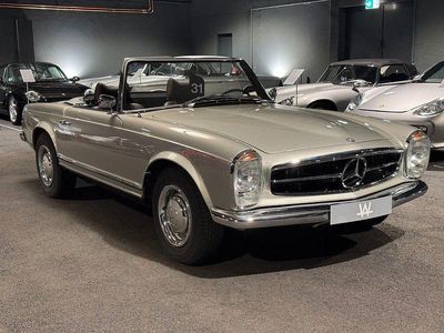Gebraucht Mercedes 230 150 PS (110 kW) 1966 Silber Cabrio