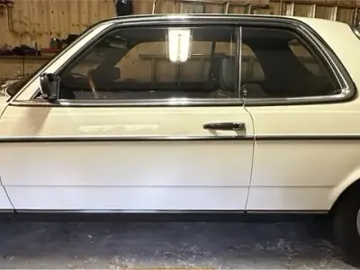 Gebraucht Mercedes C230 136 PS (100 kW) 1979 Weiß Coupé