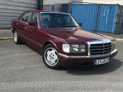 Gebraucht Mercedes S300 137 PS (100 kW) 1989 Rot Limousine