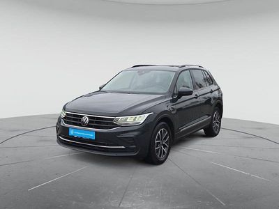 Gebraucht VW Tiguan Life 245 PS (180 kW) 2022 Uranograu SUV