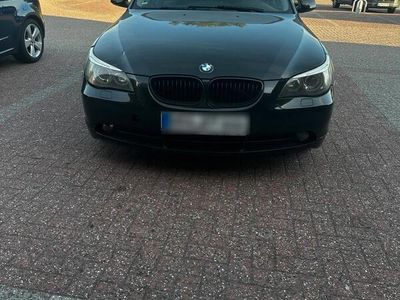 BMW 523