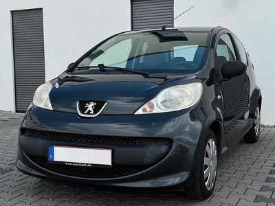 Gebraucht Peugeot 107 68 PS (50 kW) 2006 Grau Kleinwagen