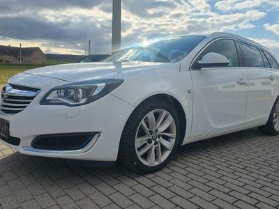 Gebraucht Opel Insignia 163 PS (119 kW) 2014 Weiß Kombi