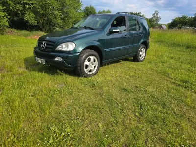 Gebraucht Mercedes ML270 170 PS (125 kW) 2004 Grün SUV