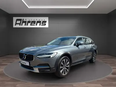 Gebraucht Volvo V90 CC Basis 235 PS (172 kW) 2018 Osmium grey Kombi