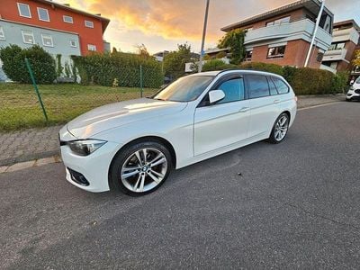 Gebraucht BMW 320 Shadowline 190 PS (139 kW) 2019 Weiß Kombi