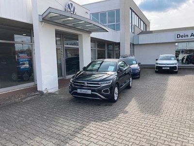 Gebraucht VW T-Roc Cabriolet Style 116 PS (85 kW) 2024 Deep black perleffekt (metallic) Cabrio