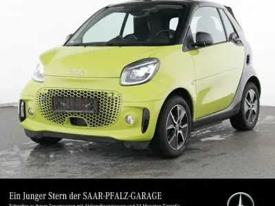 Gebraucht Smart ForTwo Electric Drive Exclusive 60 kW (82 PS) 2024 Bodypanels in lime green Cabrio