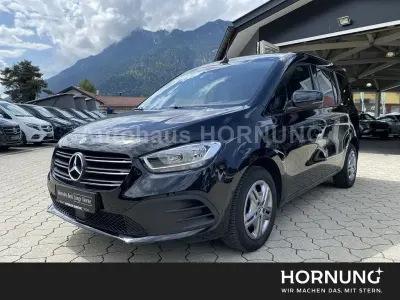 Gebraucht Mercedes T180 Style 131 PS (96 kW) 2023 Schwarz Van / Kleinbus