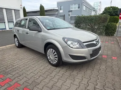 Gebraucht Opel Astra 116 PS (85 kW) 2009 Grau Kombi