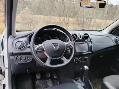 Gebraucht Dacia Sandero Stepway 90 PS (66 kW) 2018 Weiß Kleinwagen