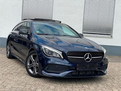 Usata Mercedes CLA220 AMG line 170 CV (125 kW) 2018 Blu Berlina