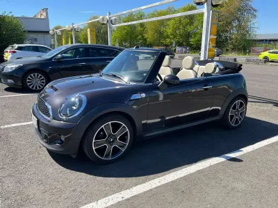 Second-hand Mini Cooper SD Cabriolet 143 CP (105 kW) 2013 Maro Cabrio