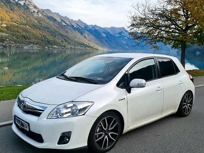 Gebraucht Toyota Auris Hybrid Executive 136 PS (100 kW) 2012 Weiß Kleinwagen