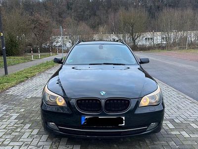 Gebraucht BMW 525 197 PS (144 kW) 2008 Schwarz Kombi