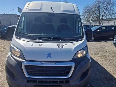 Gebraucht Peugeot Boxer Avantage 131 PS (96 kW) 2015 Weiß Van